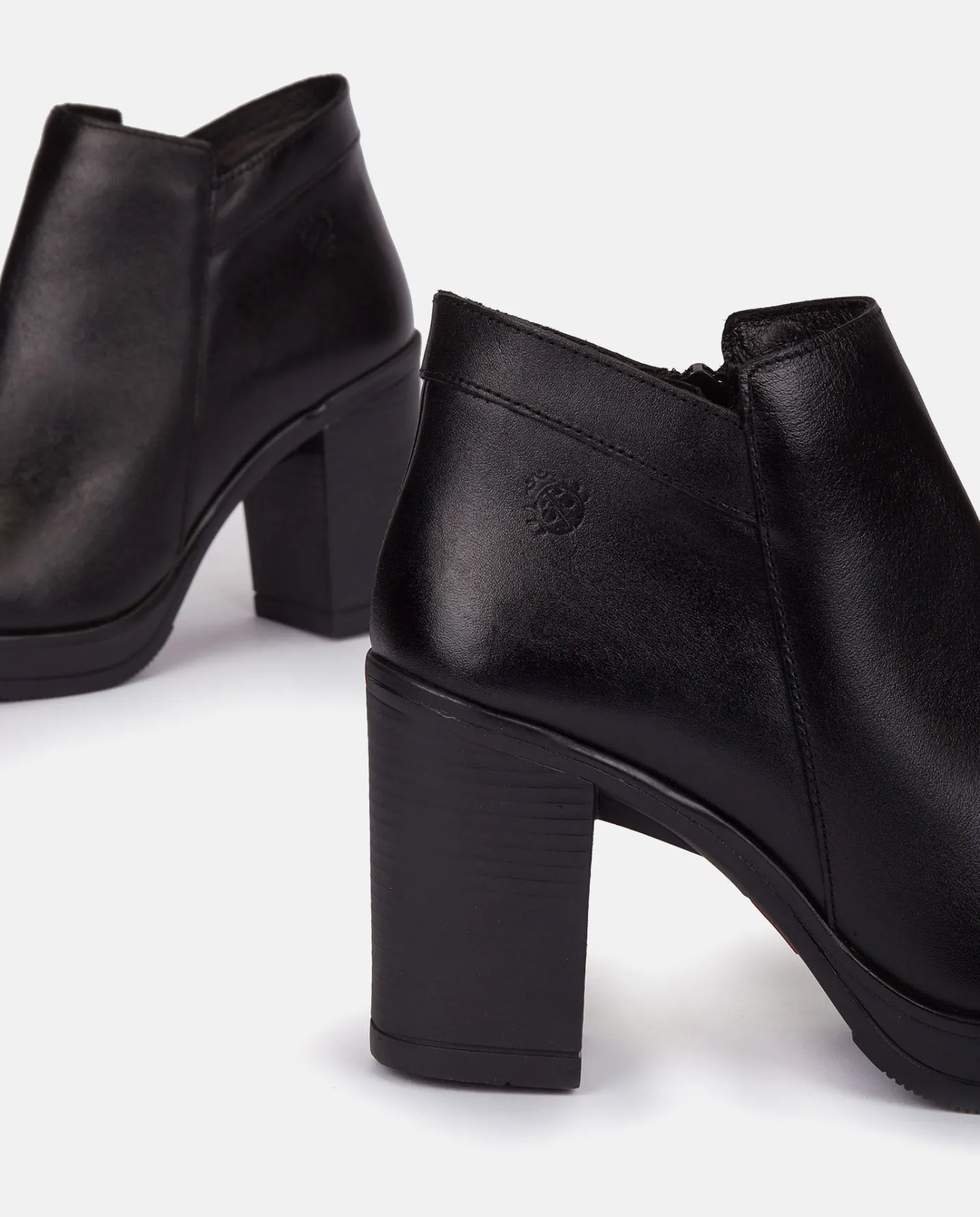 Ankle Boots|Yokono Heeled Ankle Boot PILSEN-004 Black